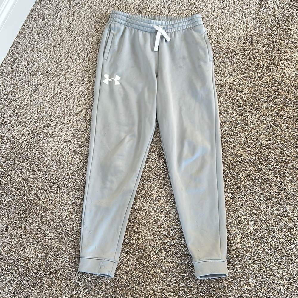 Boys Medium Underarmour Fitted Sweatpants - Gray